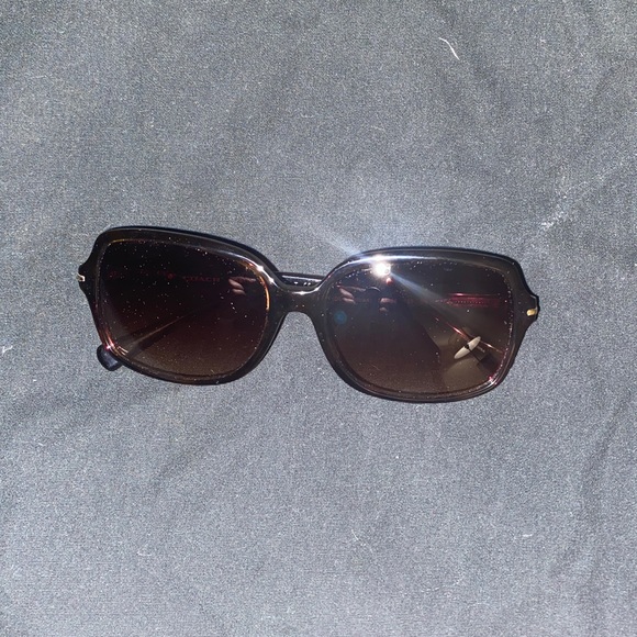 Brand new, never used Coach branded sunglasses - Picture 4 of 11